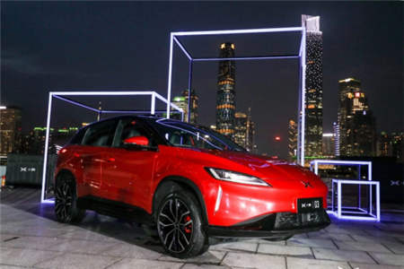 小鵬汽車放出2019年融資300億的豪言，但什么是何小鵬所說的智能汽車上半場和下半場？