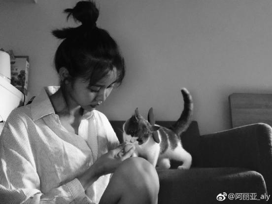 《扶搖》“壞女人”阿麗亞玩轉(zhuǎn)花樣自拍，華為nova3海報(bào)級(jí)自拍功不可沒(méi)