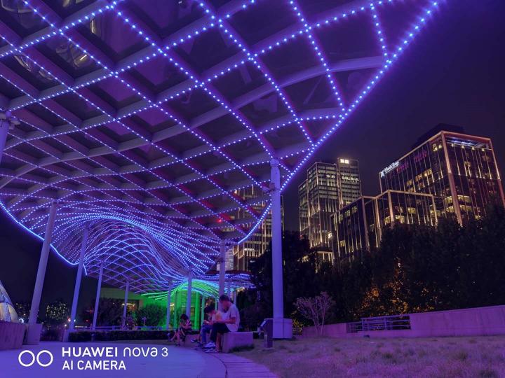 華為nova3版本升級有驚喜！超級夜景加持，從此夜拍不再是難題