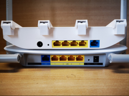 實(shí)測(cè)真雙頻有多大牛逼?華為路由 PK TP-Link
