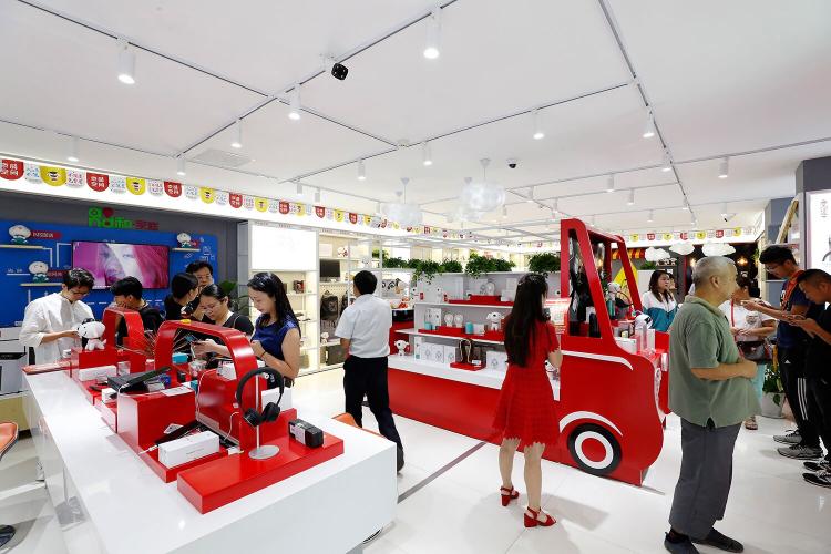 第1000家店正式開業(yè)！京東專賣店首家校園店落地武漢