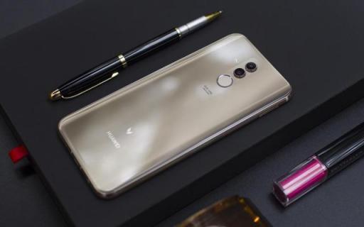 顏值不遜金色iPhone實(shí)力堪比旗艦 華為麥芒7鉑光金評(píng)測(cè)