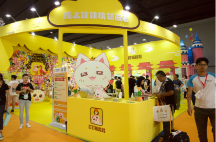 叮叮抓娃娃亮相GTI廣州展，美女娃娃機(jī)引爆全場(chǎng)