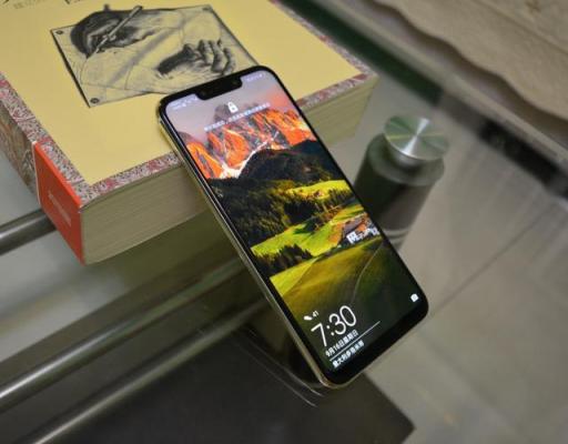 華為麥芒7值得購(gòu)買(mǎi)嗎，有哪些亮點(diǎn)？來(lái)看看這深度評(píng)測(cè)