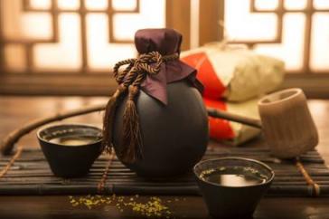 白酒行業(yè)的動(dòng)與靜，貴釀酒業(yè)聚焦高標(biāo)準(zhǔn)醬香酒市場(chǎng)
