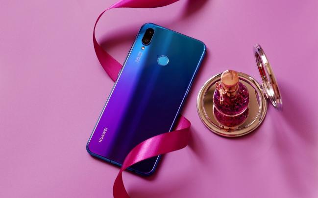 讓關(guān)曉彤閃耀時(shí)裝周的華為nova3i，現(xiàn)推出6GB+128GB版供你暢快爽玩