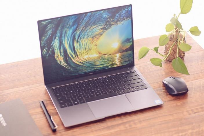 買本正犯愁？華為MateBook X Pro堪稱學(xué)生黨“神器”