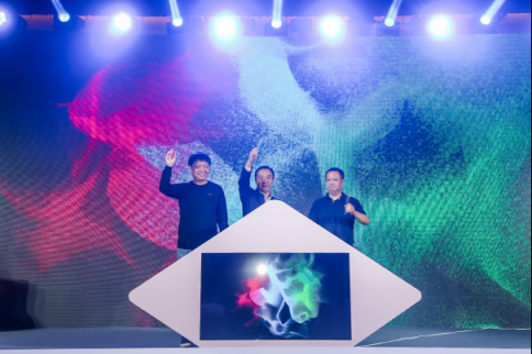 歌華有線、百度、愛(ài)奇藝聯(lián)合發(fā)布首款A(yù)I融合機(jī)頂盒 打造創(chuàng)新性智慧家庭娛樂(lè)場(chǎng)景