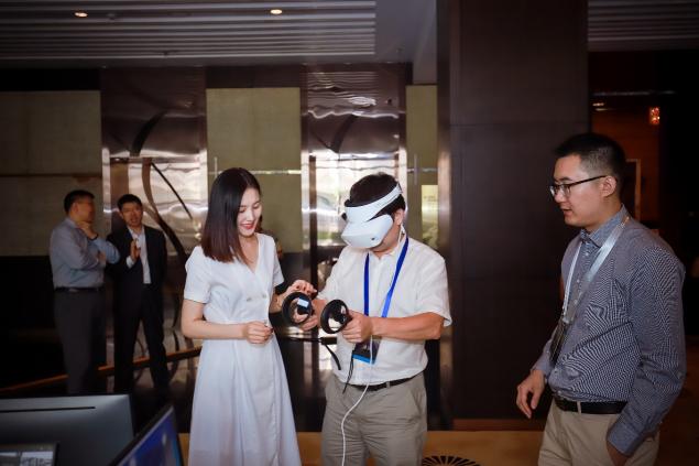 和思易出席戴爾易安信教育行業(yè)客戶高層峰會，看教育未來如何薪火傳承