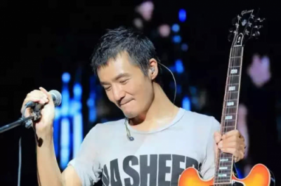 吳秀波公開吐槽李健不用微信，背后真相竟然是……