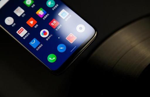 老外嫌棄新iPhone美顏太假？那他們可能沒用過這款國產(chǎn)手機