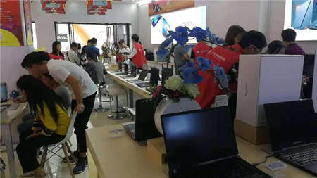 電腦城發(fā)展新契機(jī)！益陽(yáng)及永州京東電腦數(shù)碼專(zhuān)賣(mài)店迎來(lái)正式開(kāi)業(yè)