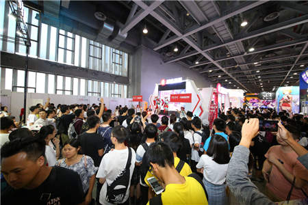 攜手京東JOY突破次元壁，剛過去的國(guó)慶假期網(wǎng)易漫畫在 CICF 刷足存在感！
