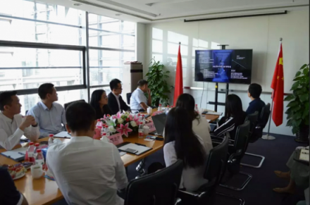 廣州新一代信息技術(shù)調(diào)研團蒞臨海云數(shù)據(jù)參觀指導(dǎo)