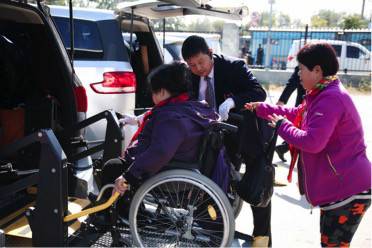 從“重陽節(jié)愛心車隊(duì)”看首汽約車企業(yè)文化：承擔(dān)社會責(zé)任才是優(yōu)秀企業(yè)的精神底蘊(yùn)
