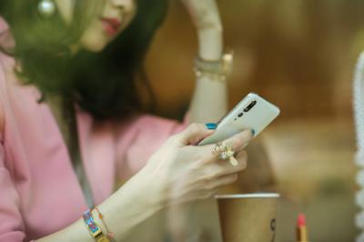 時尚服裝搭配，降溫后深秋季節(jié)的吸睛妙招