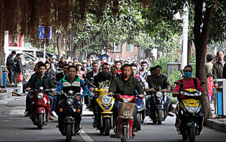 蘇寧零售云進(jìn)軍電動(dòng)車 智慧零售打造跨界“老司機(jī)”