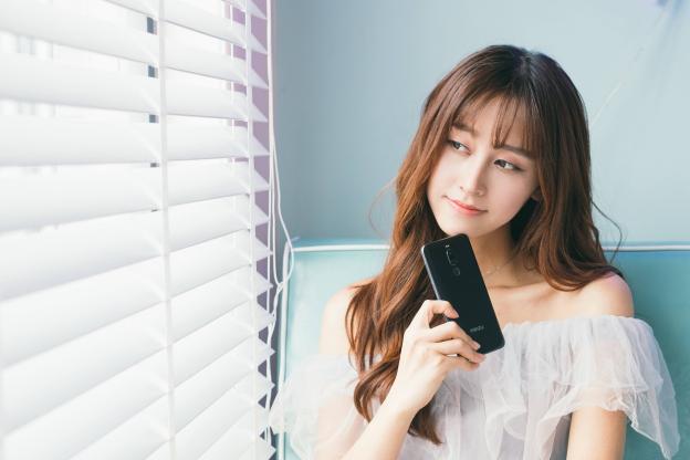 征服小姐姐的魅族X8，到底是何方神圣？