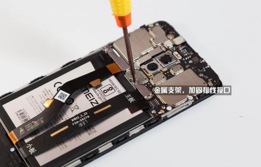 魅族Note8拆解：原來(lái)6400次跌落不碎屏的秘密在這里！