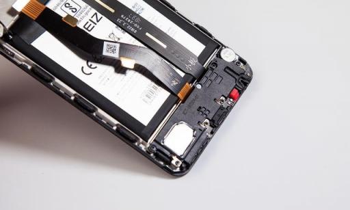 魅族Note8拆解：原來(lái)6400次跌落不碎屏的秘密在這里！