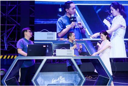 遠(yuǎn)距離讀取你的卡片信息？GeekPwn2018帶你直面無(wú)線安全威脅