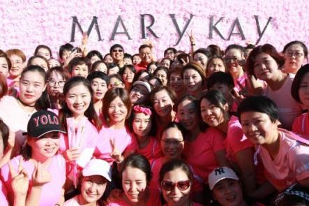 亮點頻出精彩紛呈—玫琳凱2018杭州國際女子馬拉松燃動杭城