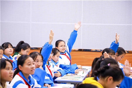 定制青少年慕課，中國大學(xué)MOOC帶西部孩子一起看見更大的世界！