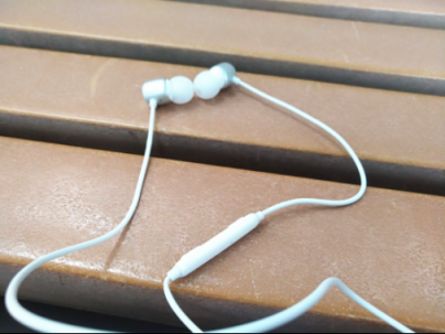 雙角度入耳設計，酷狗M1L音樂耳機貼合耳道佩戴舒適