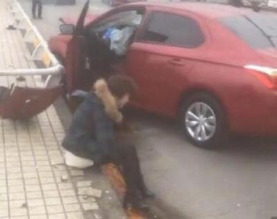 別再給“女司機”貼標(biāo)簽,這款神器讓她愛上開車