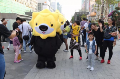 一票萌獅強(qiáng)勢霸街，沒想到這是蘇寧的“神操作”！