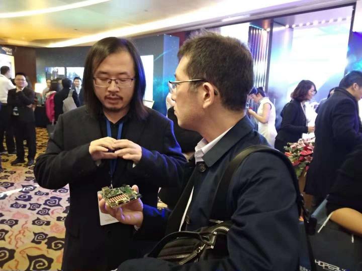 潤和軟件在京發(fā)布AI+戰(zhàn)略 攜六大高性能開發(fā)平臺強勢進軍AI產(chǎn)業(yè)