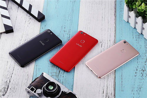 千元新機(jī)vivo Y73圖賞：大屏大內(nèi)存，暢玩長(zhǎng)續(xù)航