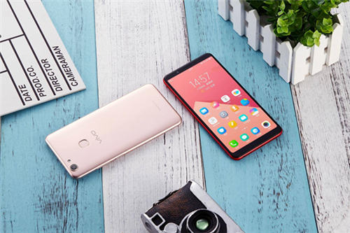 千元新機(jī)vivo Y73圖賞：大屏大內(nèi)存，暢玩長(zhǎng)續(xù)航