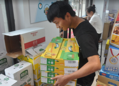 別人家老板！30秒蘇寧小店搶福利，拿什么最值？
