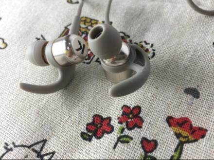 聽歌要音質(zhì)好又要顏值高？天貓上這款藍牙耳機賣得好