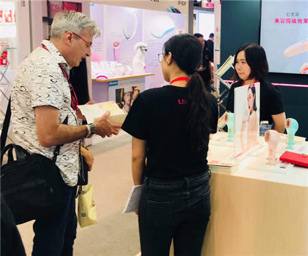 奇葩！Ulike參展Cosmoprof Asia亞太區(qū)美容展只帶一款極光脫毛儀