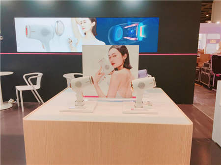 奇葩！Ulike參展Cosmoprof Asia亞太區(qū)美容展只帶一款極光脫毛儀