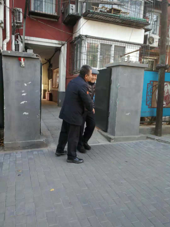 崔永元點(diǎn)贊首汽約車“新鋒班”公益善舉 讓愛心傳遞溫暖整個(gè)京城