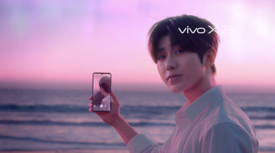vivo X23幻彩版即將發(fā)售，“全息幻彩”引領(lǐng)光感美學(xué)風(fēng)尚