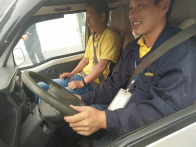 超給力！吊威亞、扛大件，空調(diào)安裝工程師也是漫威超人？