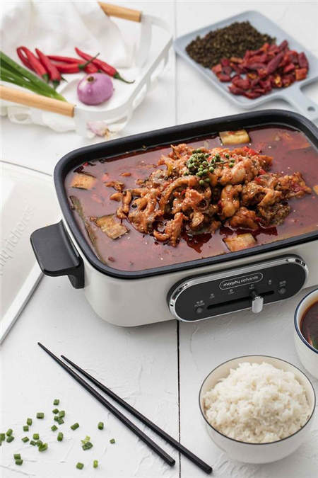 摩飛料理鍋力壓一眾網(wǎng)紅廚具，一鍋嘗遍四季風(fēng)味！