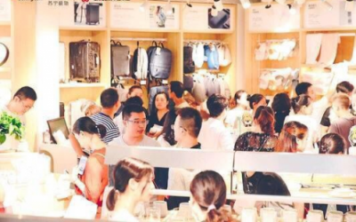 從大哥大到智能手機(jī)，這個(gè)展覽帶你回憶青蔥歲月