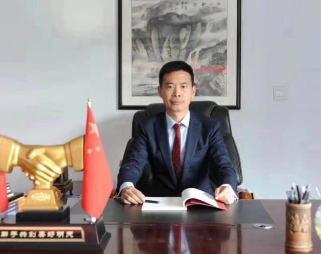 王駿儒：從國企基層員工如何成為一個市值億萬的老總？