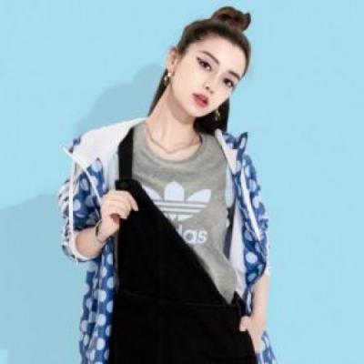 致敬時代！好看視頻創(chuàng)作者因40秒的換裝秀，上了天天向上！