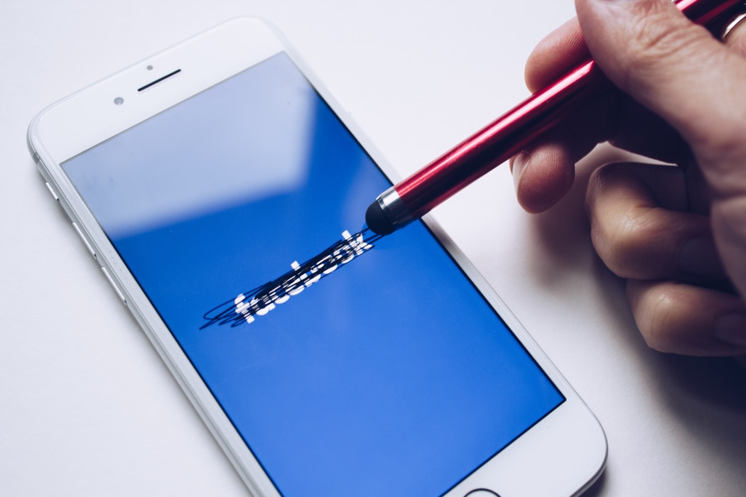 扎克伯格號召Facebook向微信學習 實際是想掌控社交霸權(quán)1.jpg