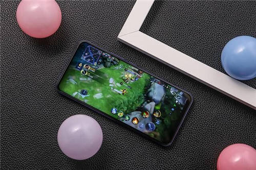 游戲滿幀運(yùn)行！5G性能先鋒vivo Z6超強(qiáng)性能帶來全新體驗