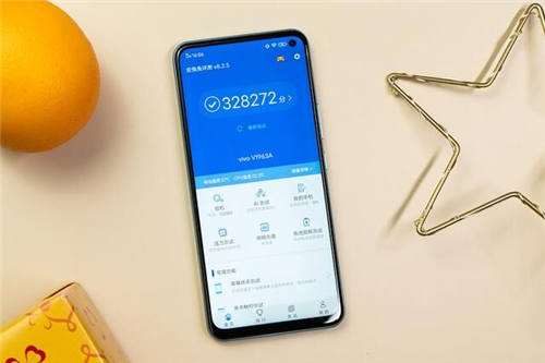 游戲滿幀運(yùn)行！5G性能先鋒vivo Z6超強(qiáng)性能帶來全新體驗