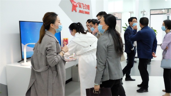 中國移動(dòng)蕪湖分公司與蕪湖訊飛幻境 簽署《智慧教育戰(zhàn)略合作協(xié)議》