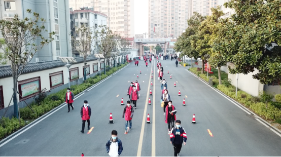各省市陸續(xù)開學(xué)，愛瑪電動車為家長和學(xué)子助力