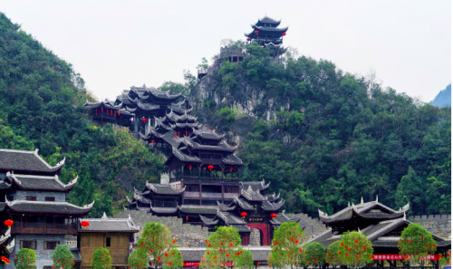 把蚩尤九黎城搬進(jìn)游戲！和平精英出生島這個(gè)彩蛋絕了